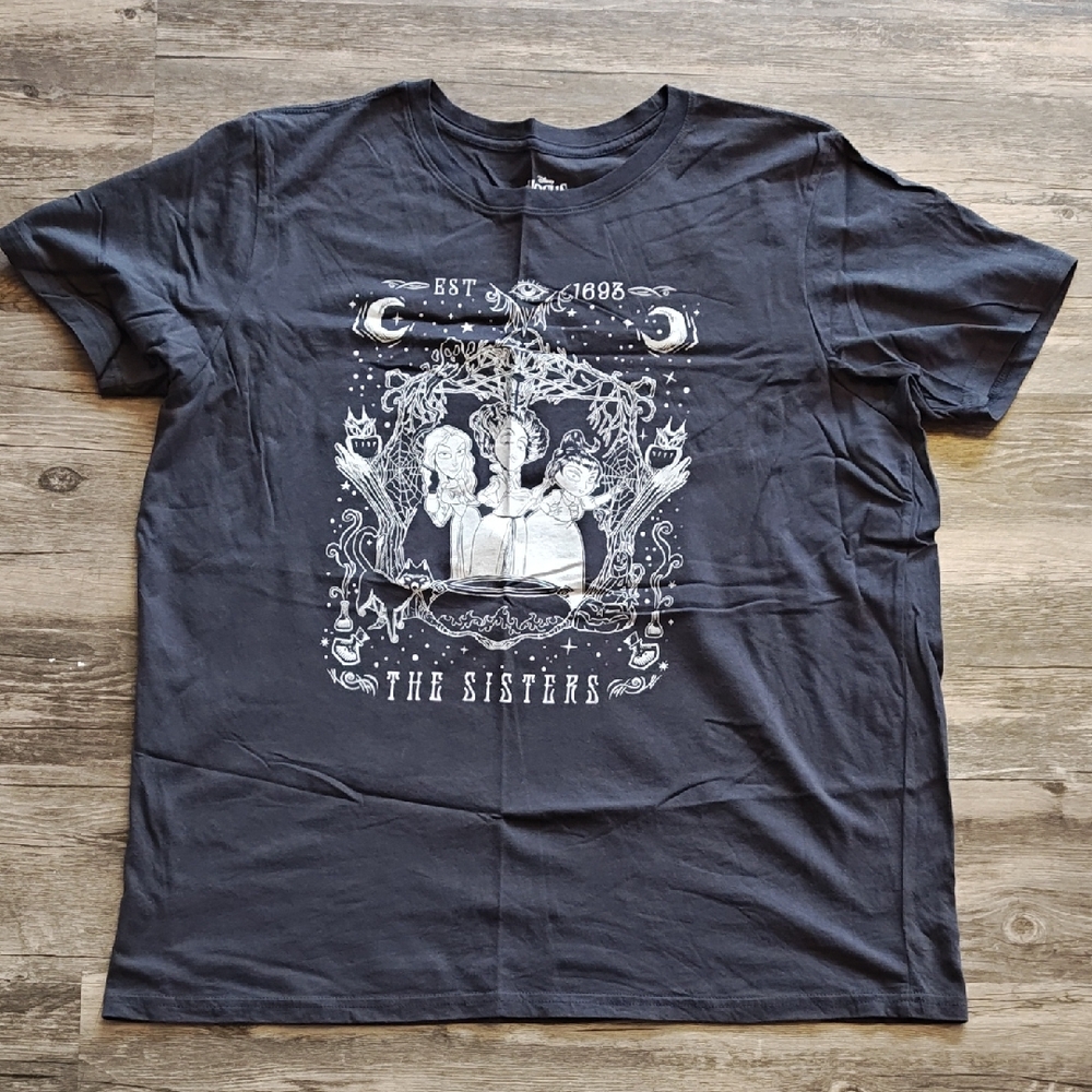 Hocus Pocus T-shirt. Size 1X